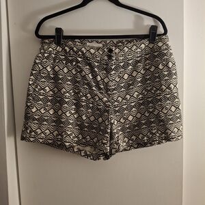 DEPT 222 Geometric Patterned Women's  Shorts